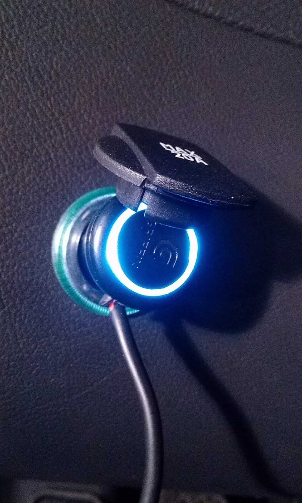 Розетка 12V в торпедо