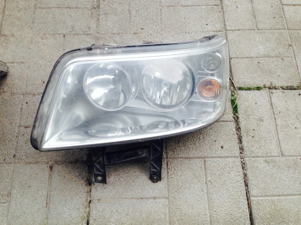 Продам фари з Volkswagen Multivan