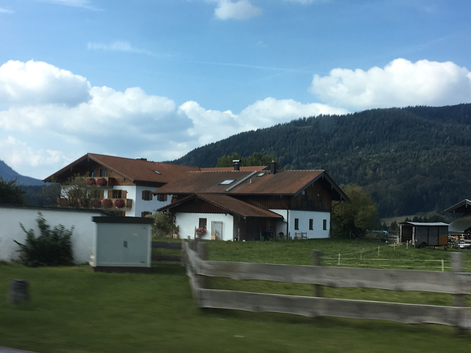 Поїздка на Rossfeld panoramastraße 5