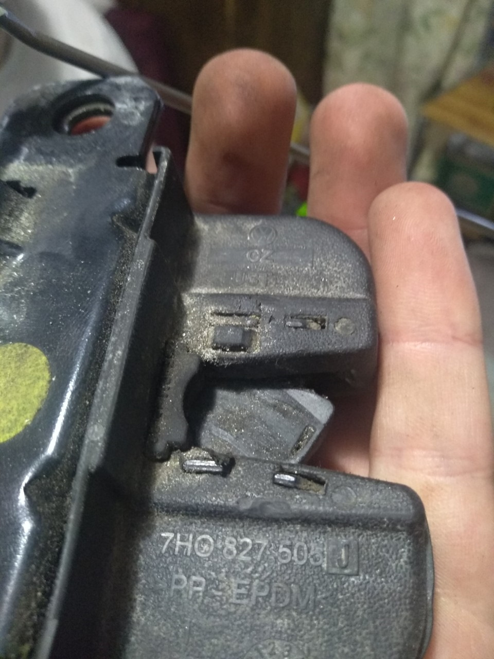 Заміна замку нижнього, лівого, оранка. 3