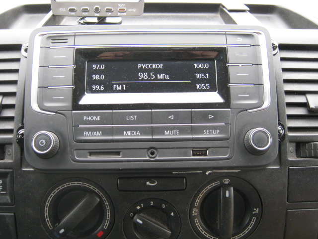 Купив собі магнітолу Harman Becker R 140G. 2