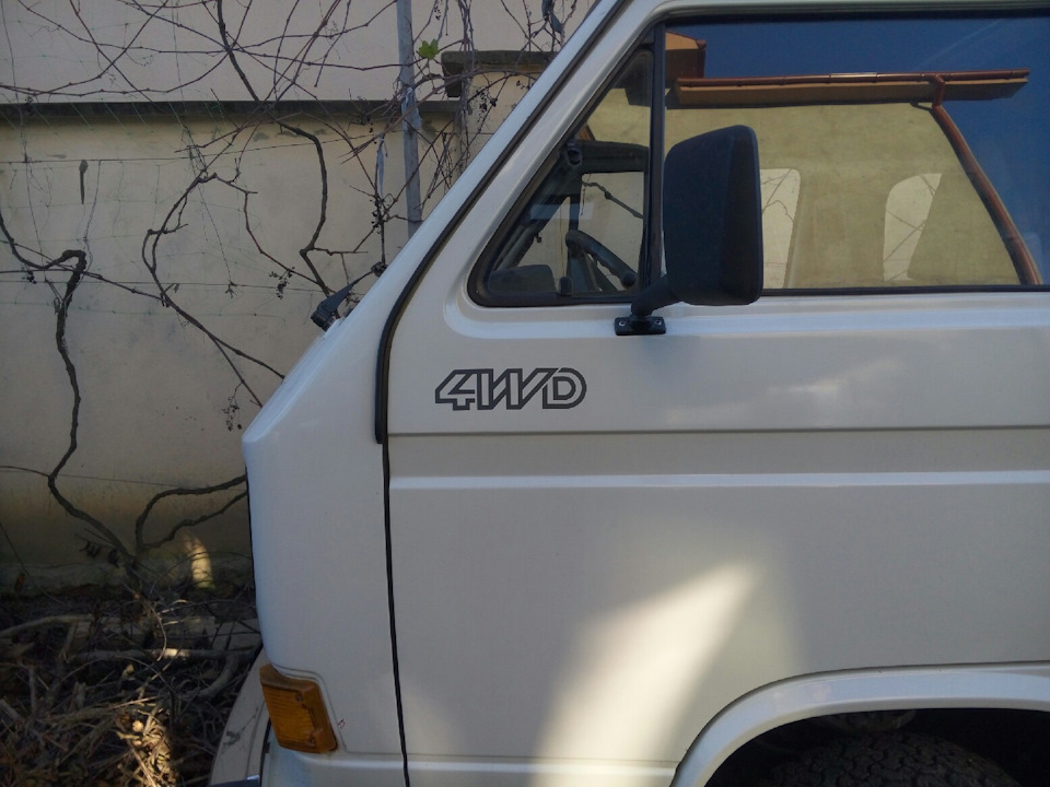 Syncro 4wd stickers 2