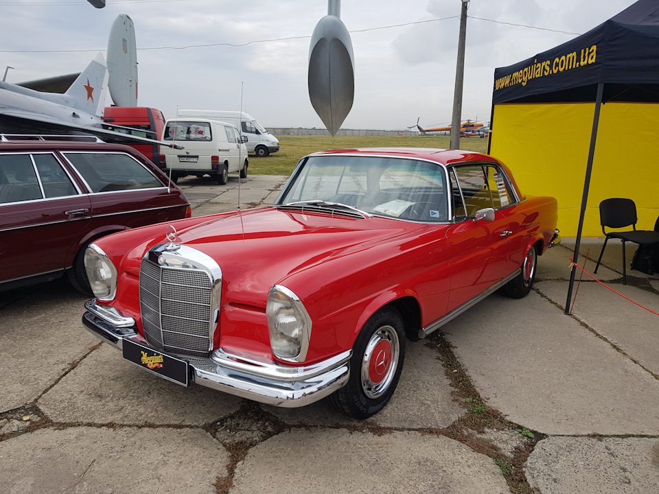 Осінній OldCarLand 2019 4