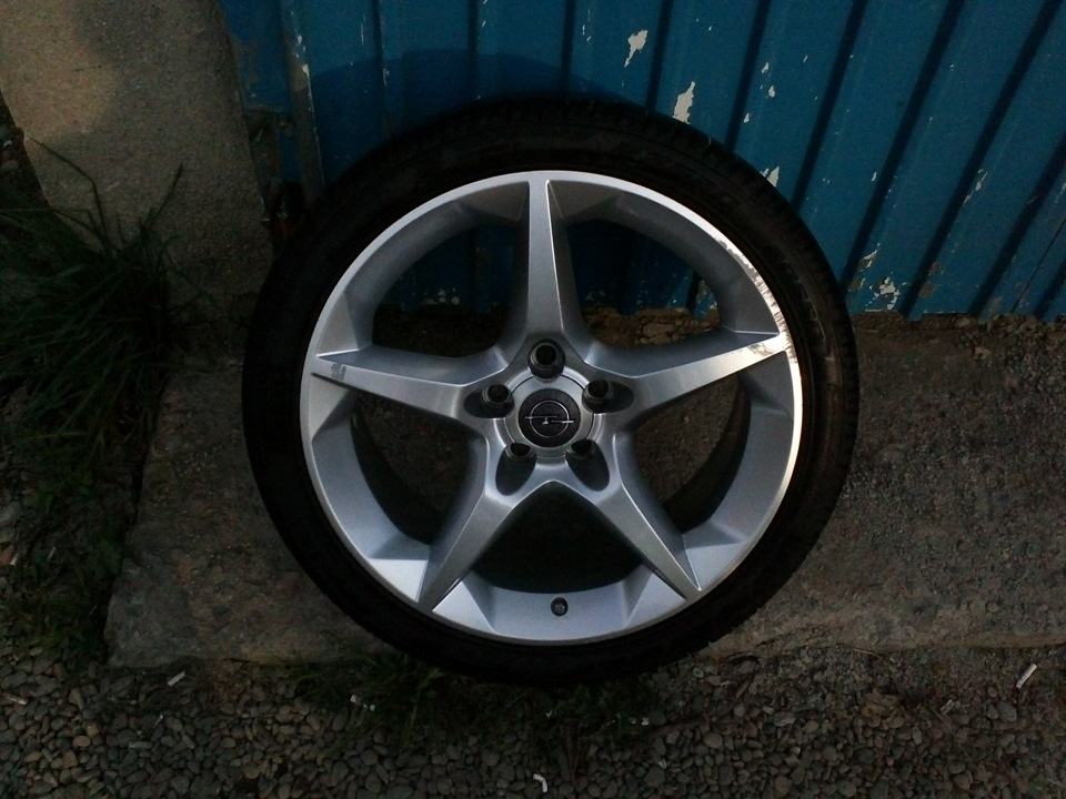 Продам диски Ronal R18+гума 2