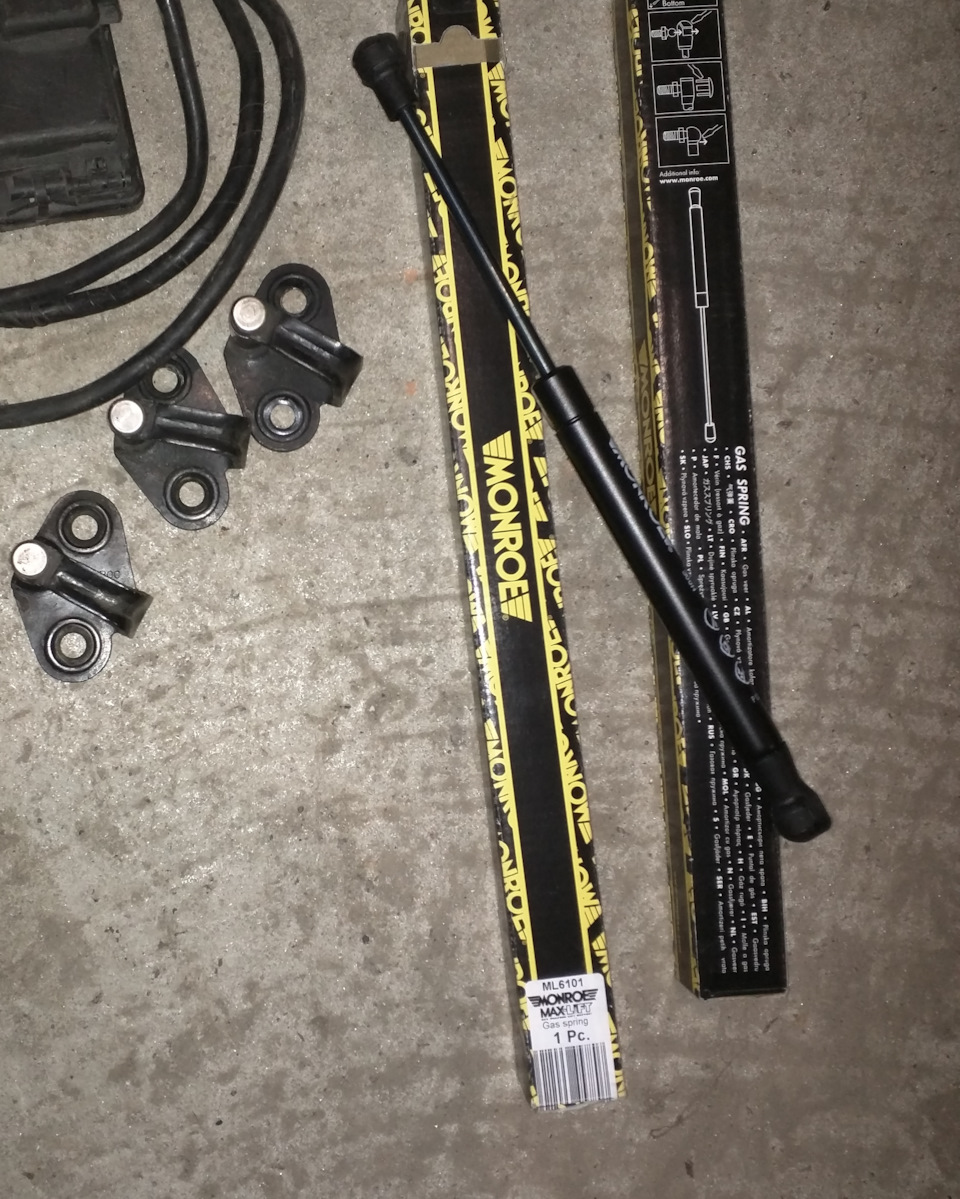 Заміна 7D0 823 359 A Газового упору капота 2