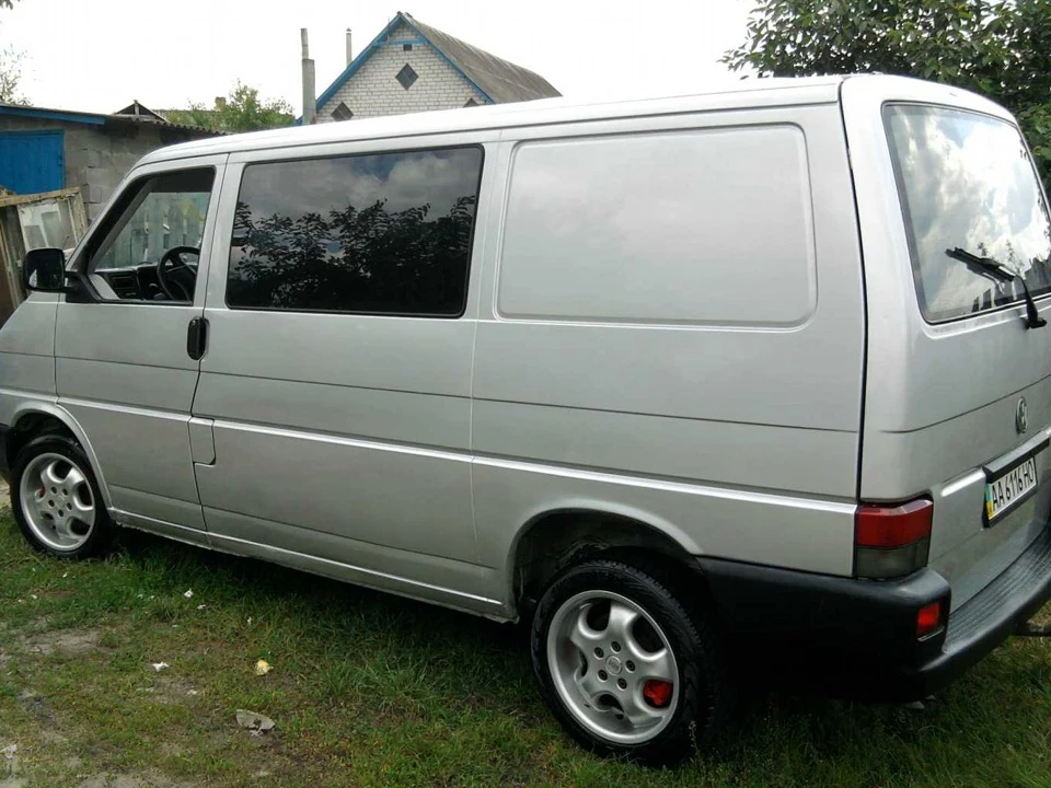 Фото БУСЯКИ (з зовні)