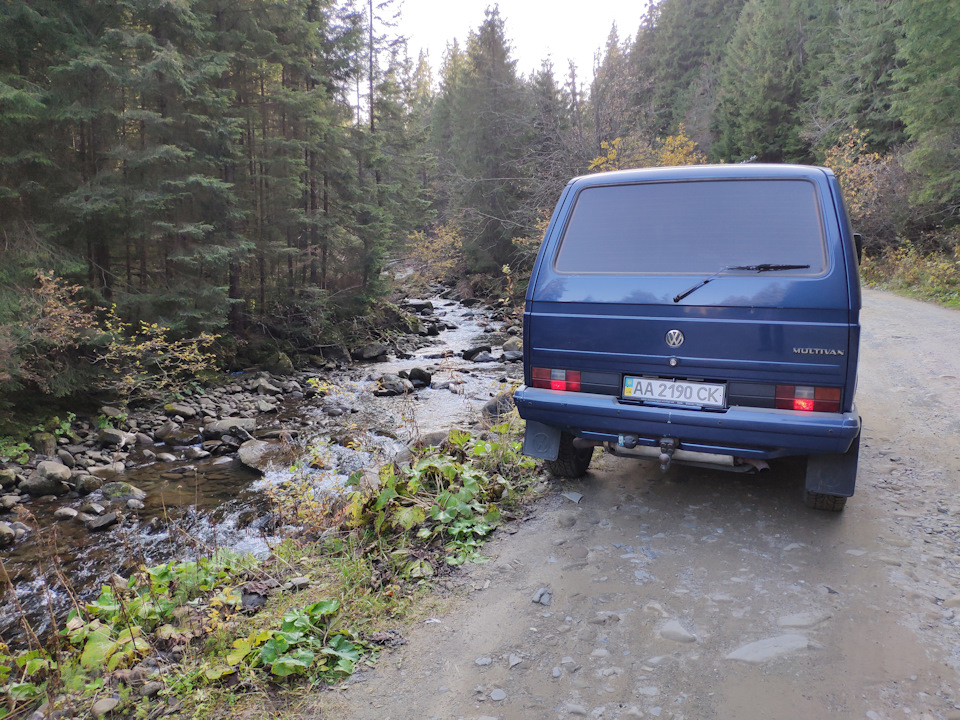 Ми та Syncro насолодилися восени в Карпатах. 1