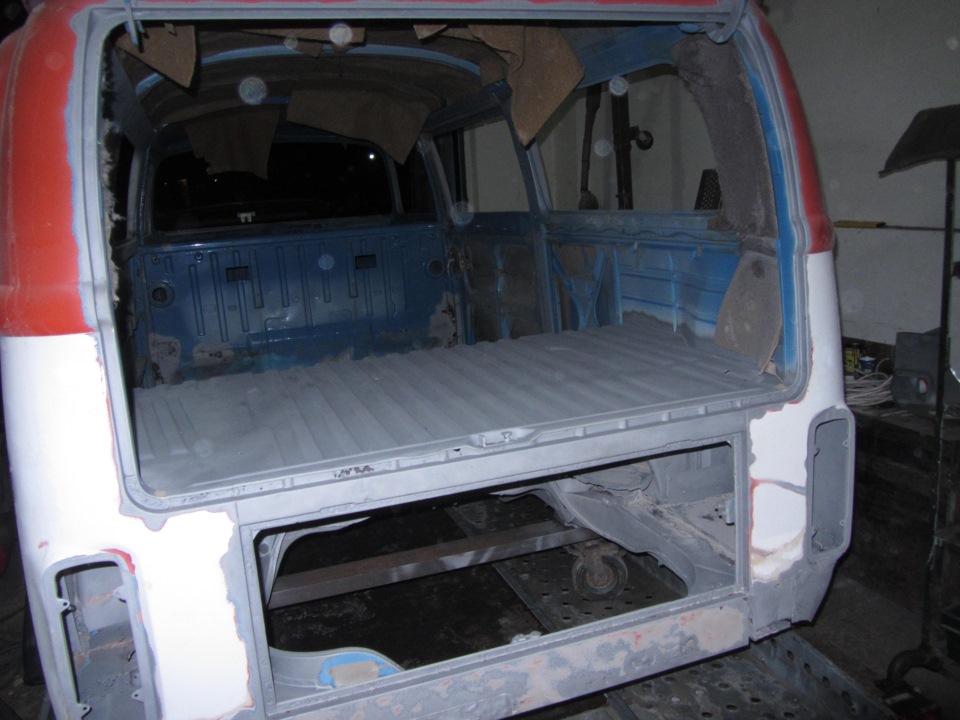 Шліфування кузова VW T2 2