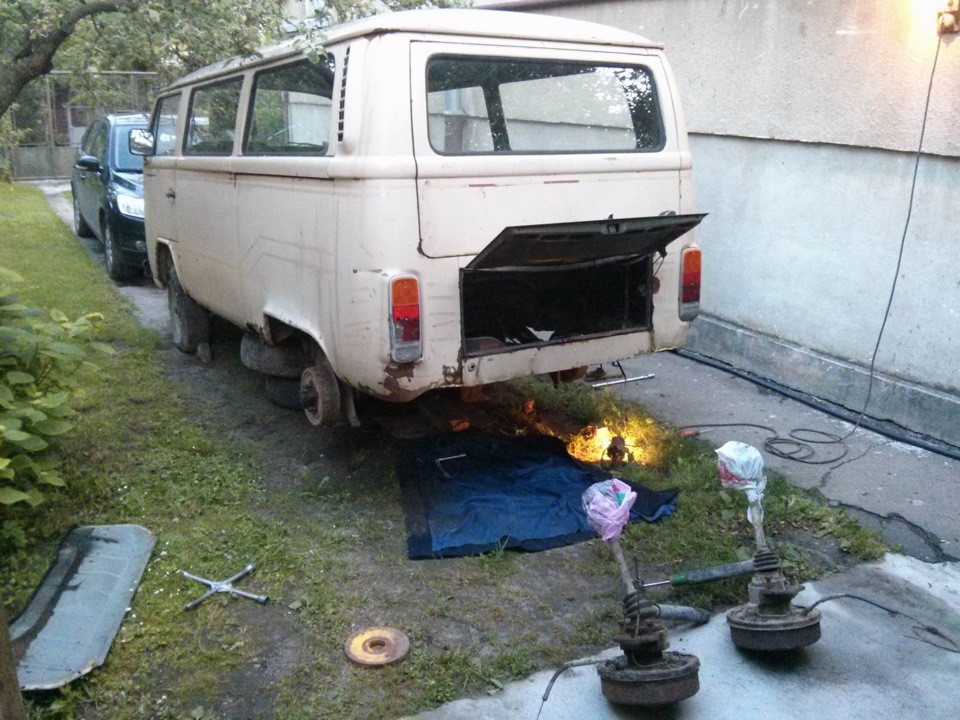 Задня ходова, півосі. 1