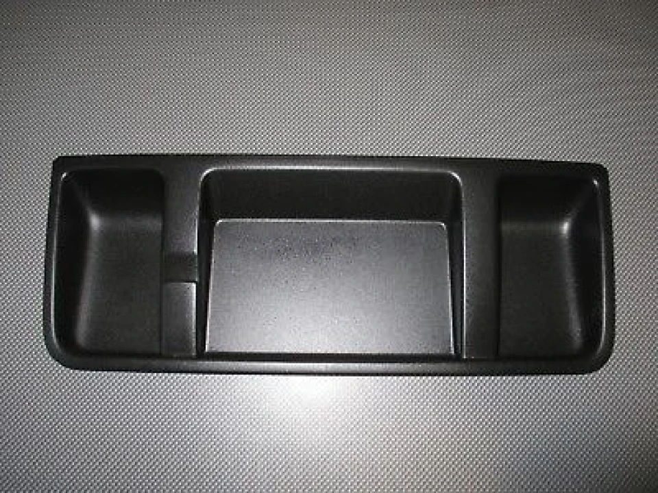 Оригінальна полиця з резеткою 12V.
