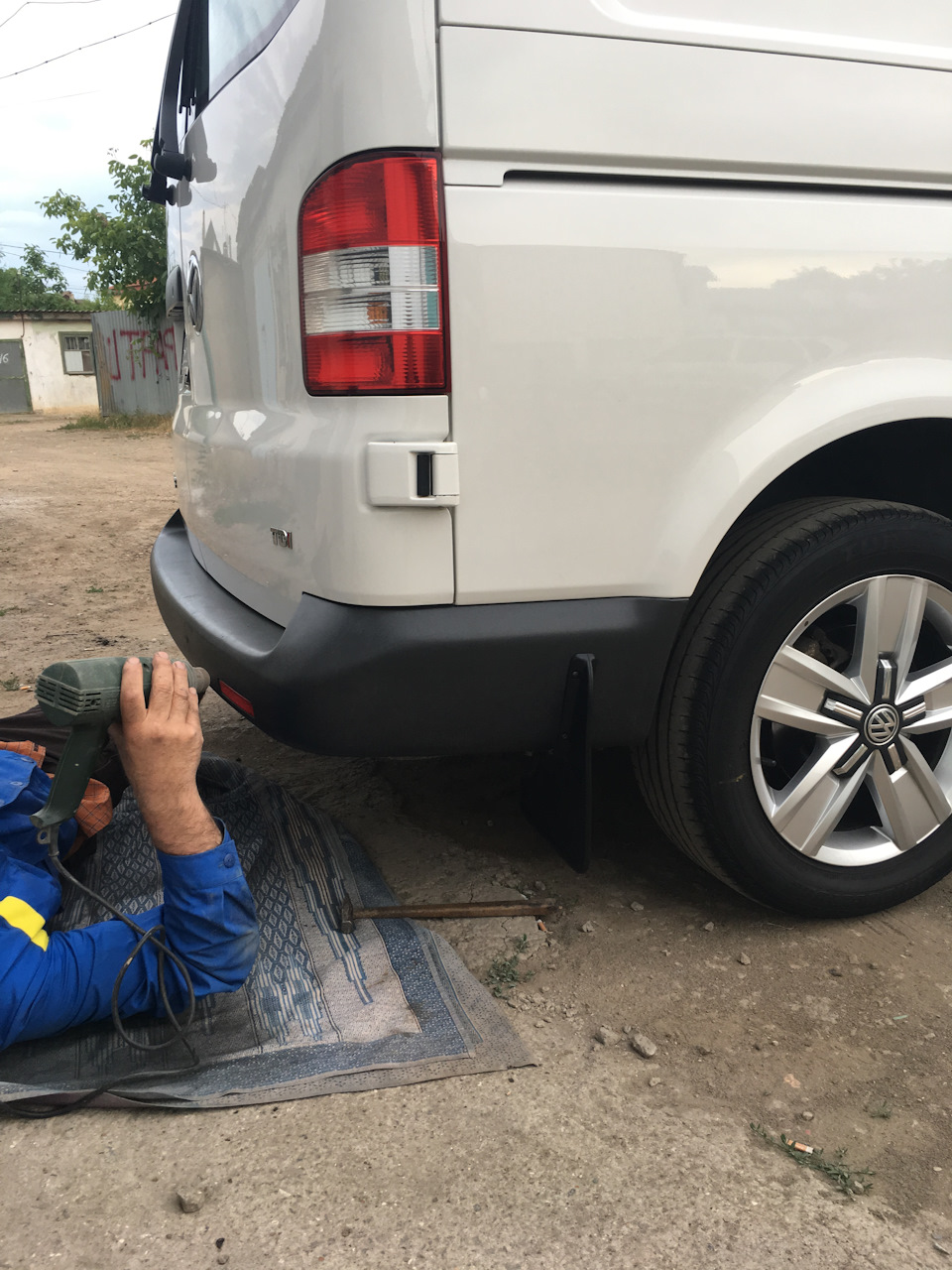 Неприємна ситуація вдарили авто та поїхали 3