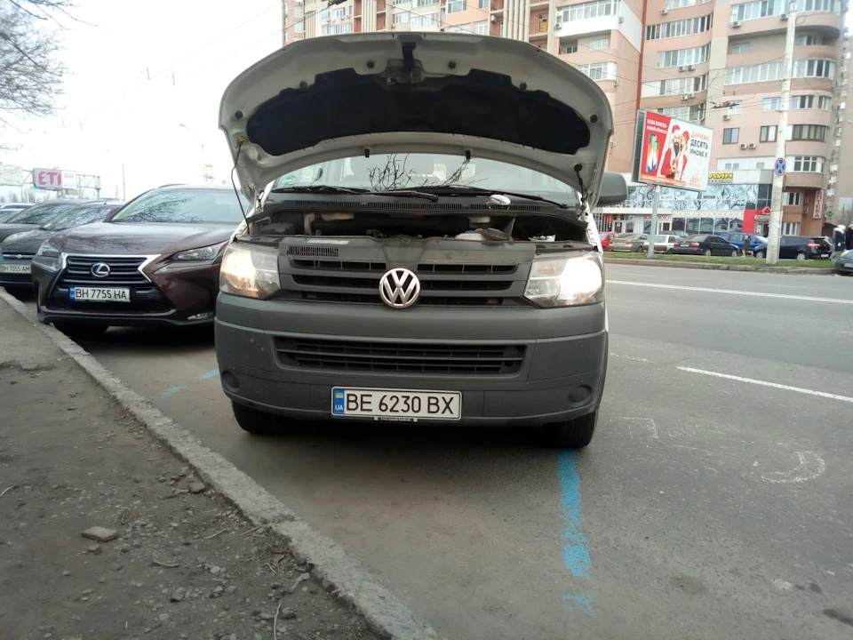 змінив лампи головного світла
