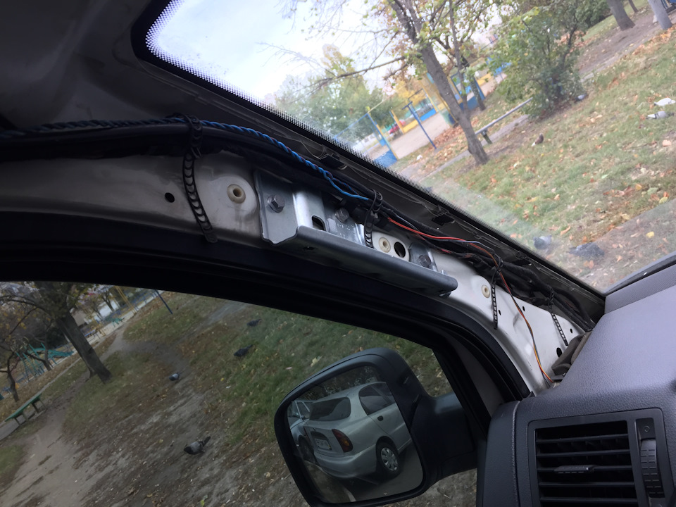 Продовжуємо доопрацювання... Установка кронштейнів 2