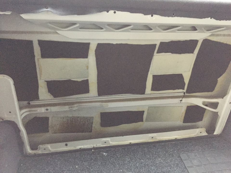 Встановлення столу Multivan 1