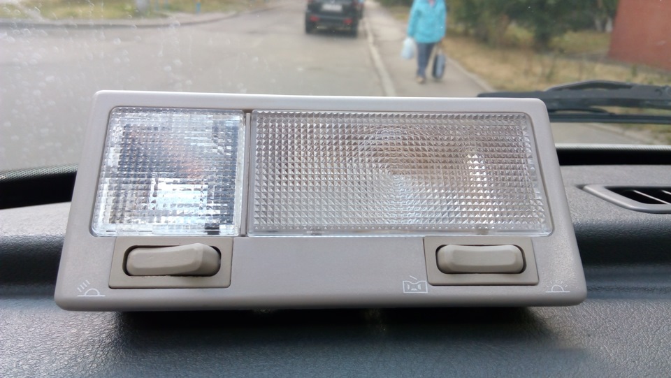 Плафон освітлення салону для VW T4. Китай. 2