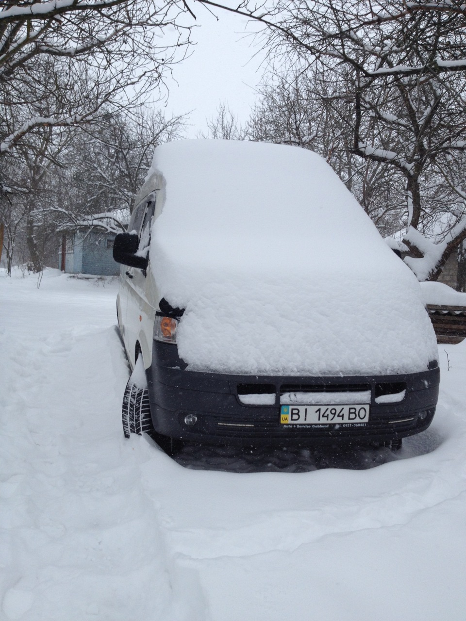 СНІГ У СЕЛІ 1