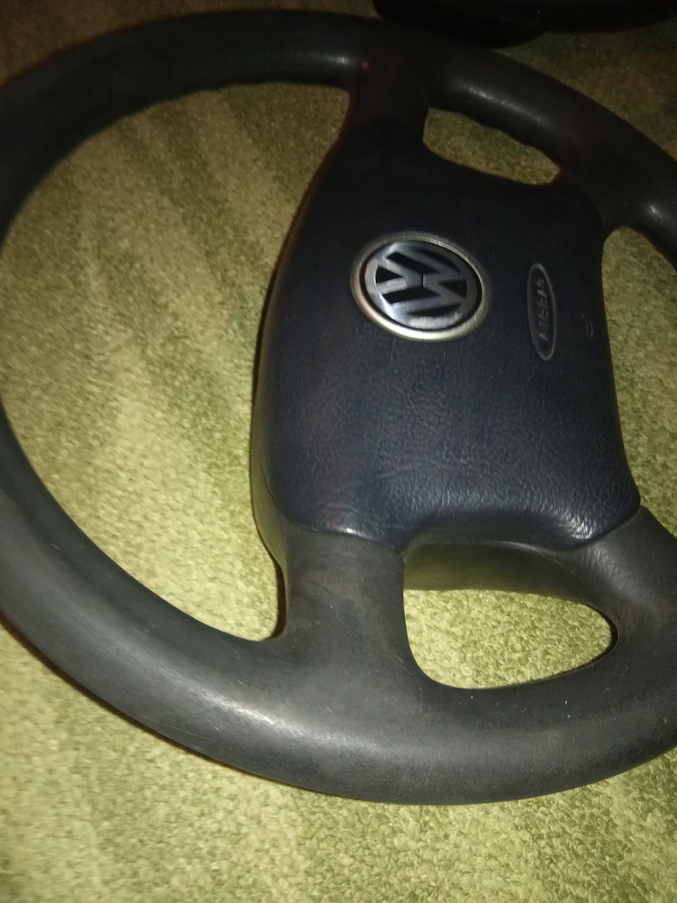 Продам рулі vw 4