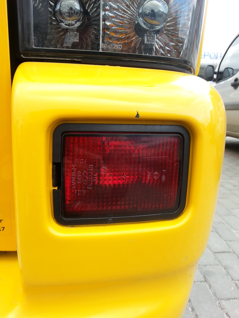 Притемнів задні ПТФ 1