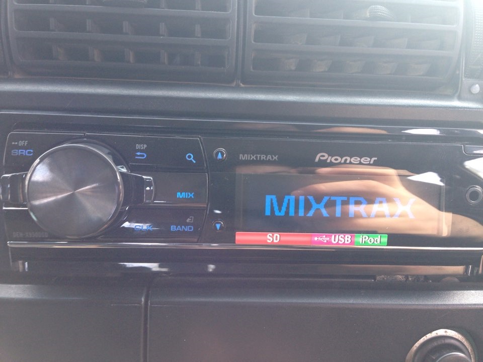 Нова голова Pioneer DEH-X9500SD 2