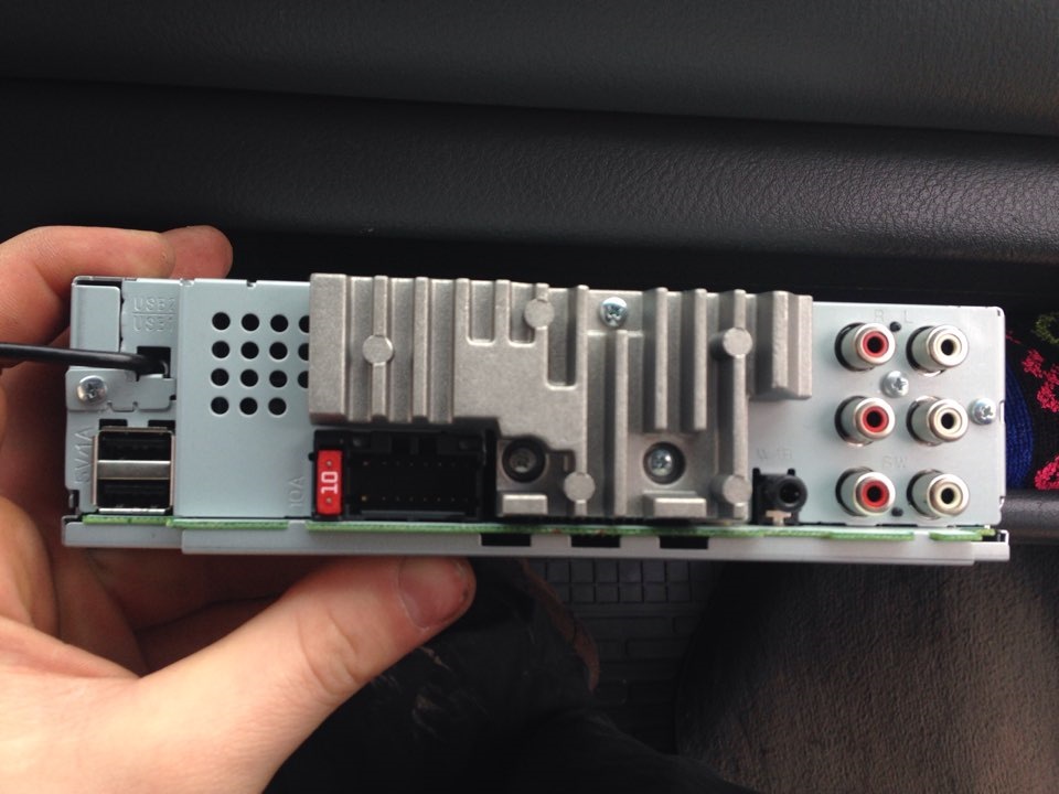 Нова голова Pioneer DEH-X9500SD 4