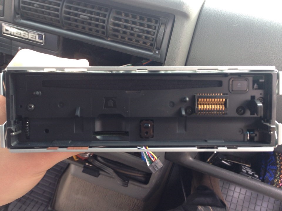 Нова голова Pioneer DEH-X9500SD 3