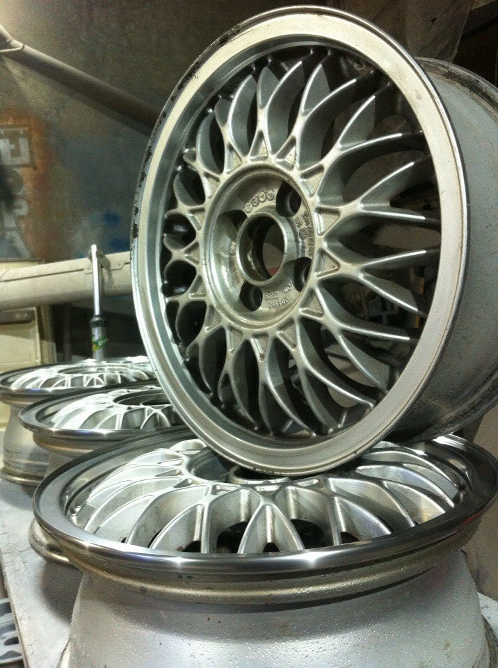 Губа GTI, полірування полиць на BBS 3