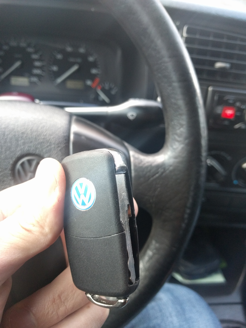 Викидний ключ Volkswagen 3