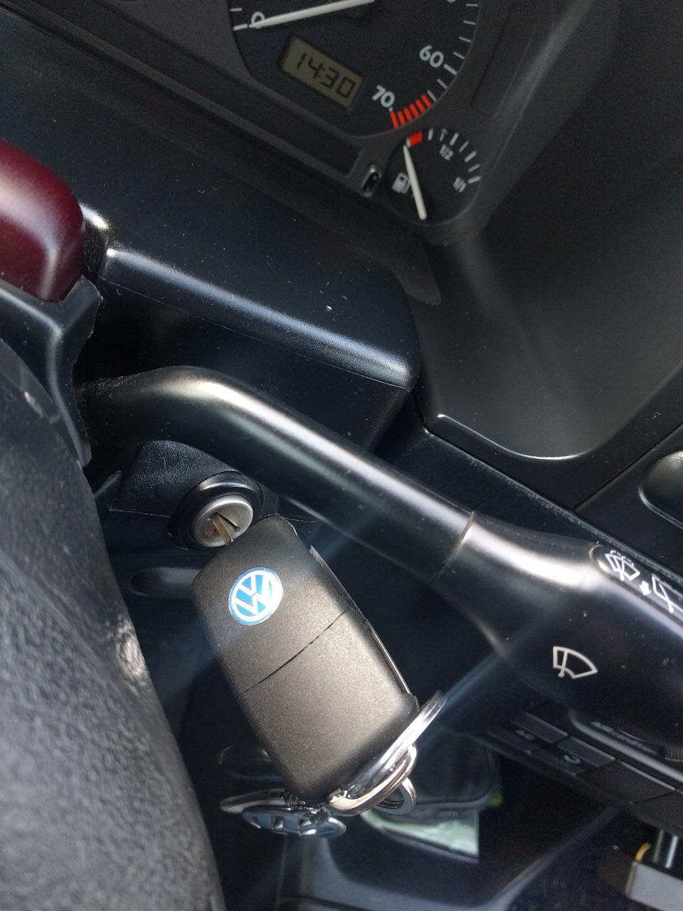 Викидний ключ Volkswagen 2