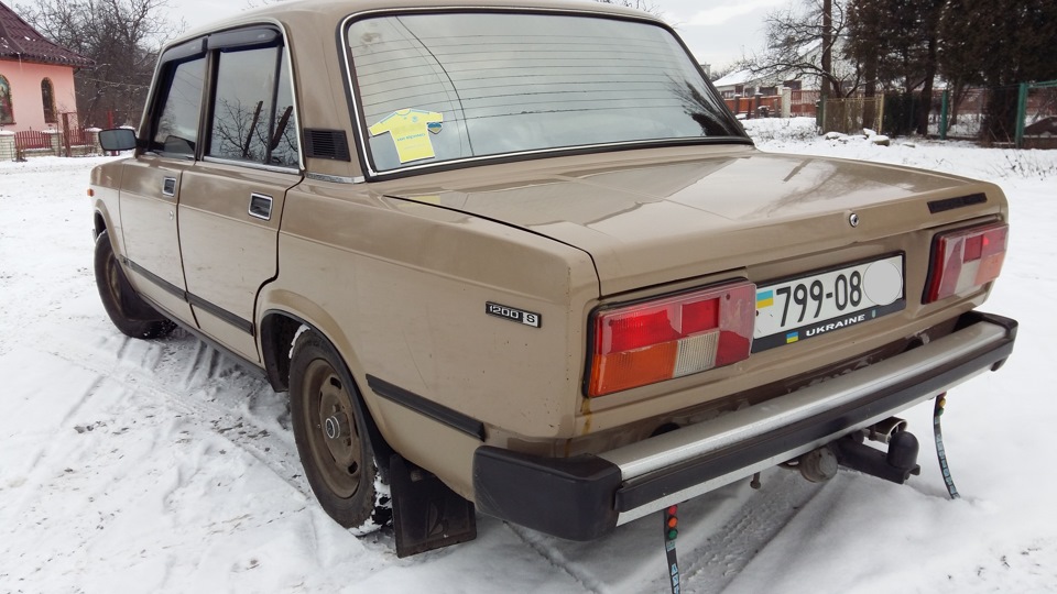 7. ВАЗ 2105 1.2 SPORT 2