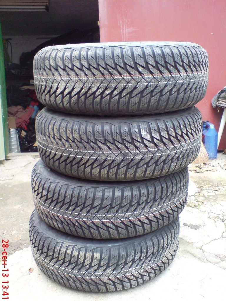 GOODYEAR UltraGrip 8 185/60R15 84T 3