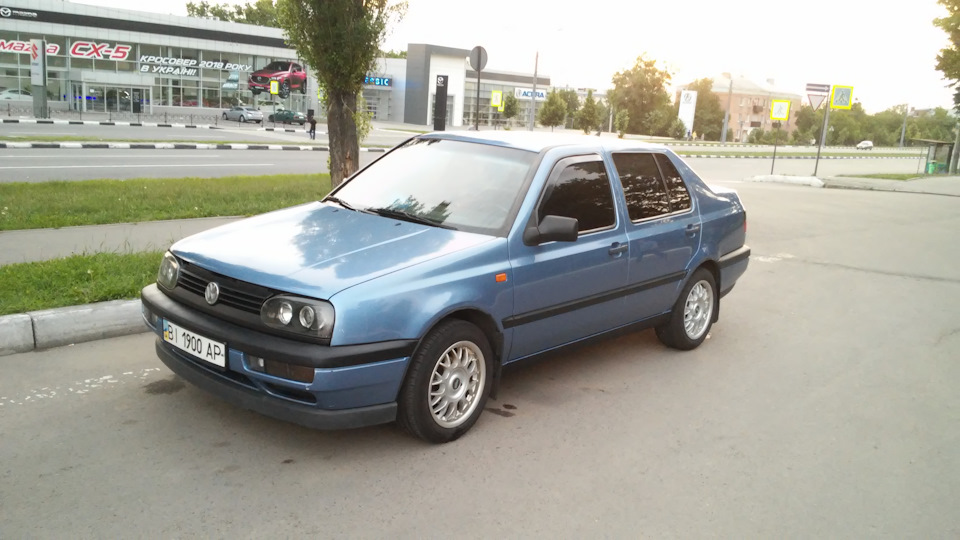 Весілля Exip 2000 15/4×100/7j/et37 та Continental ContiPremiumContact 2 195/55/15 2