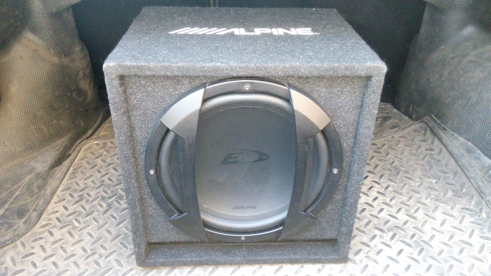 Сабвуфер Alpine SBE-1244BR 1
