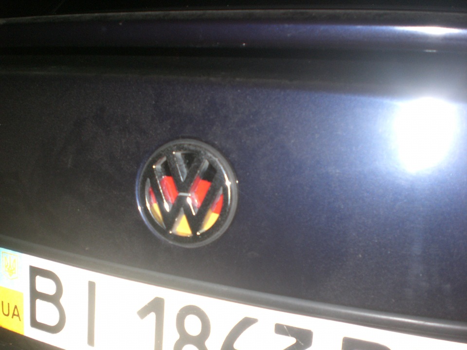 Задня емблема VW 5