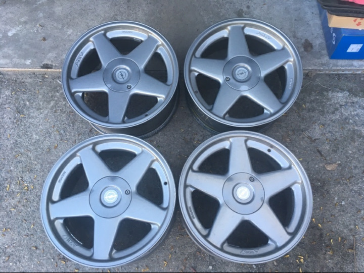 Azev R18 8,5J 2