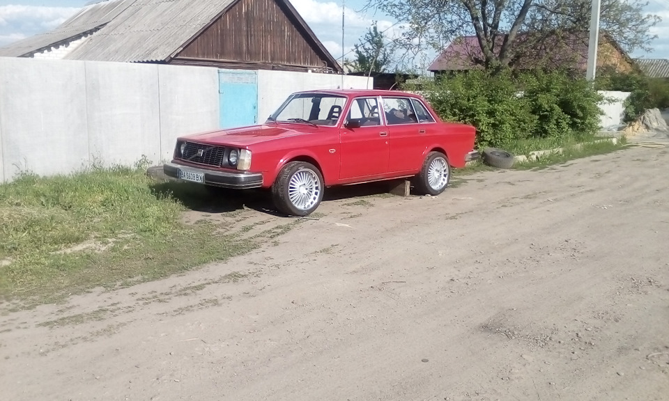 Приміряв нові диски TWR р18, гума 275/35 з полицею! Це Ганстер стиль!))))) як вам? 1