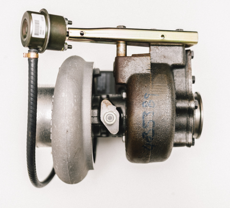 Свап OM606, частина 6: Holset HX35w+буст-контролер 5