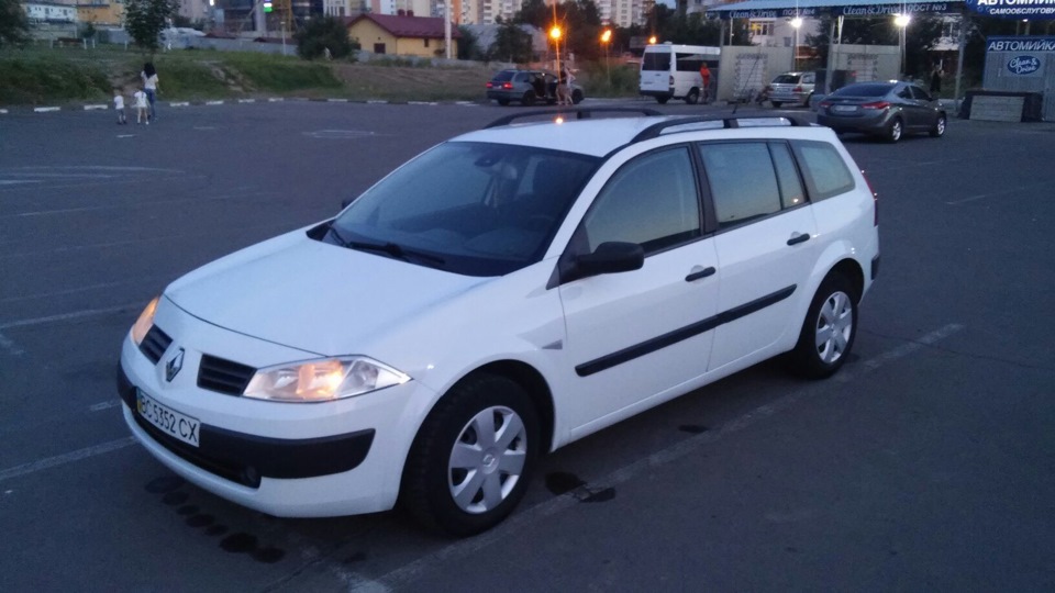 Renault Megane II GrandTour 1