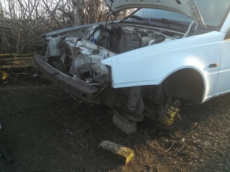 Льод рушив