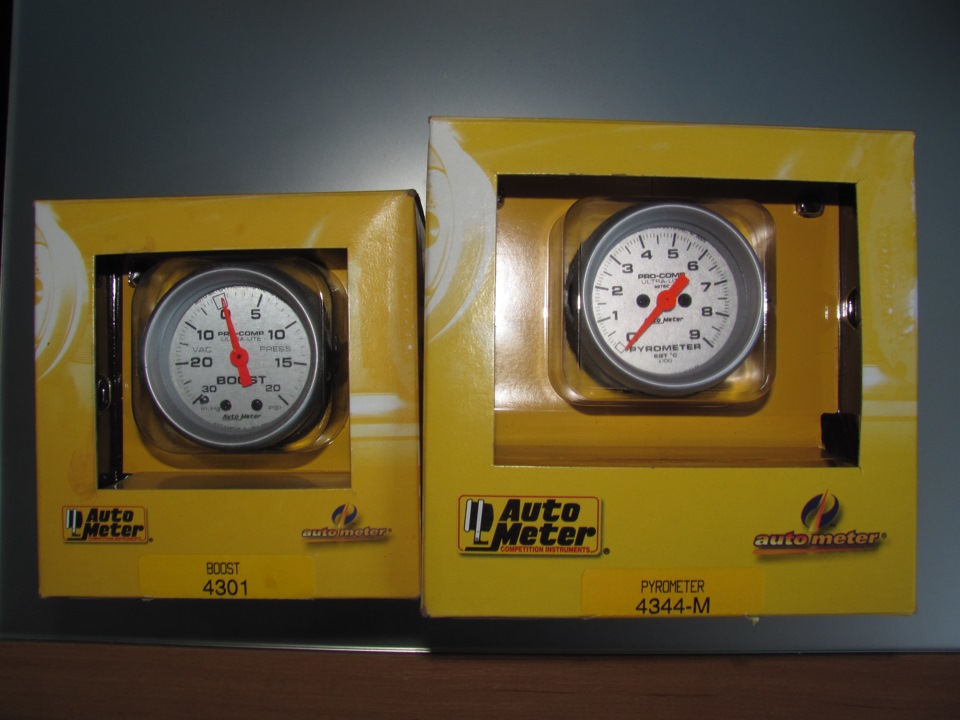 Встановлення 2-х будильників Autometer 1