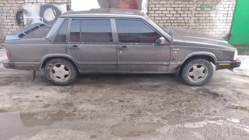 Рідні передні бризковики на 740.