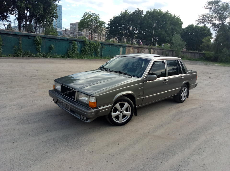 Продав ластівку... 2