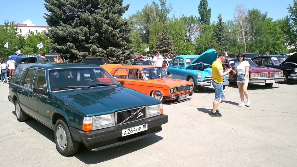 Автовиставка у Луганську. 2