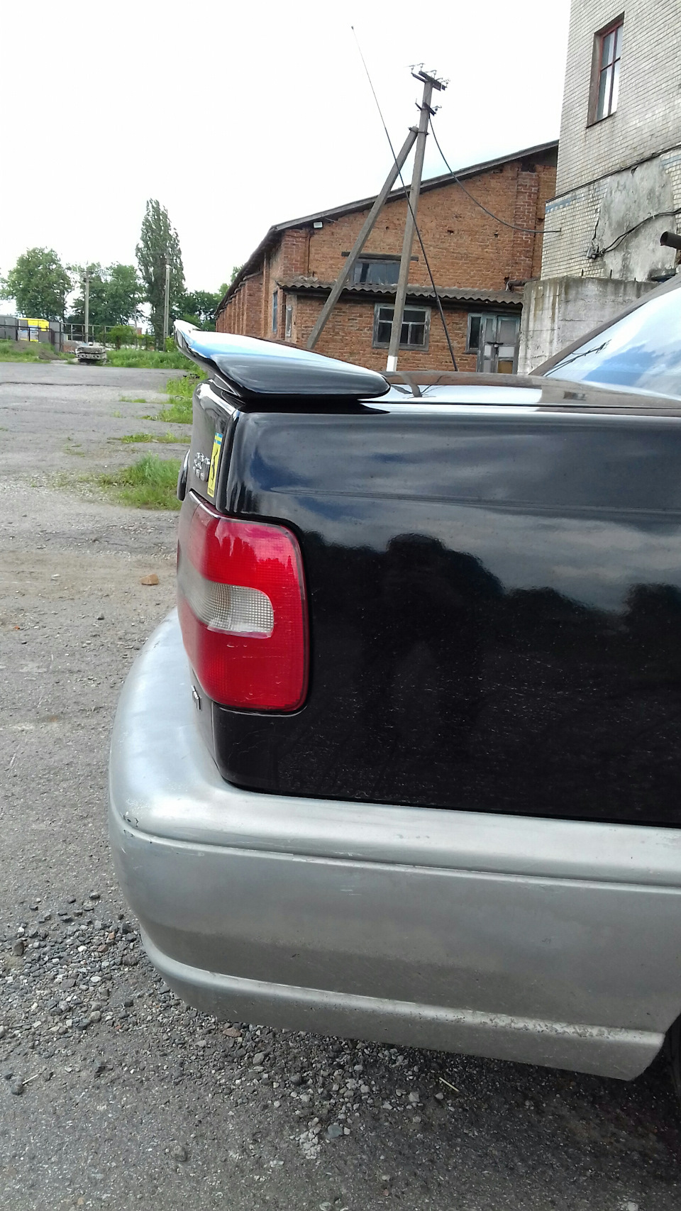 Спойлер на місці 2