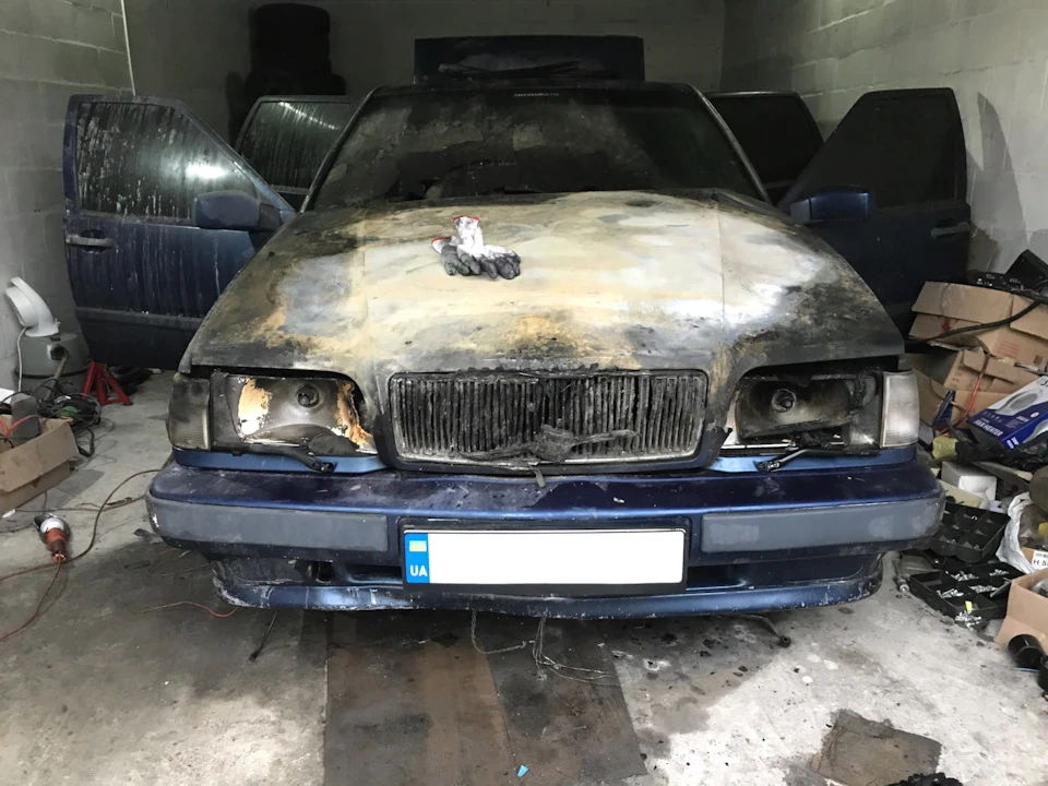 Підсумки спалаху в підкапотному просторі.