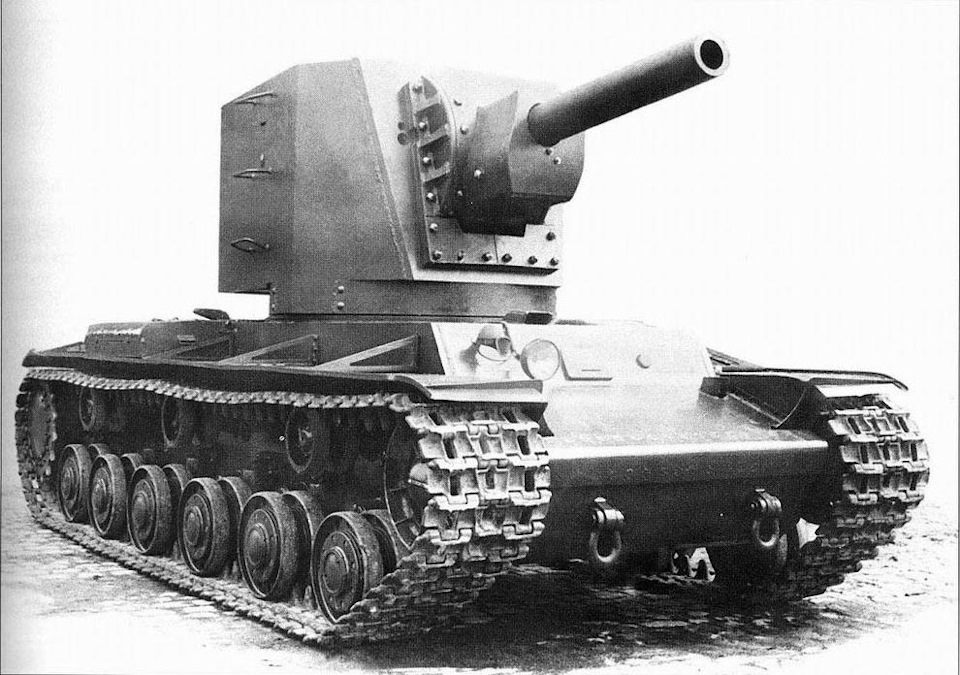 Танк v 850))) 1