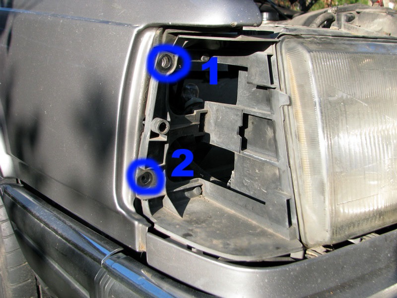 Оновлення передньої оптики на Volvo 960 5