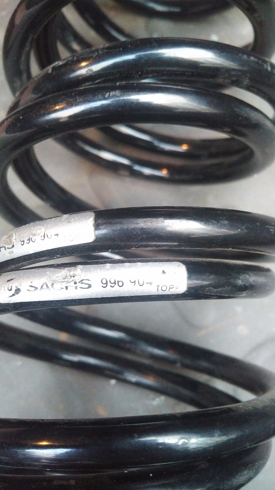 Пружини задні s40 v40 1