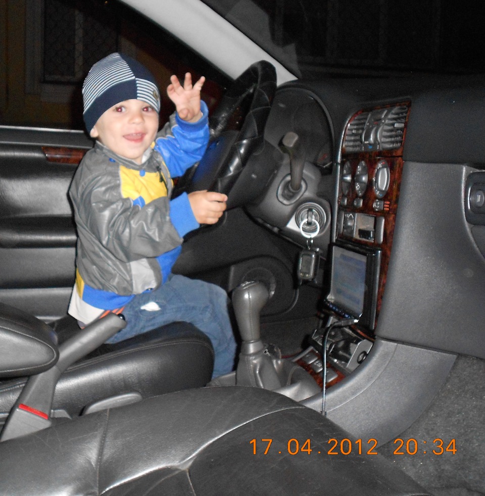 Мій маленький автомобіліст))))) 2