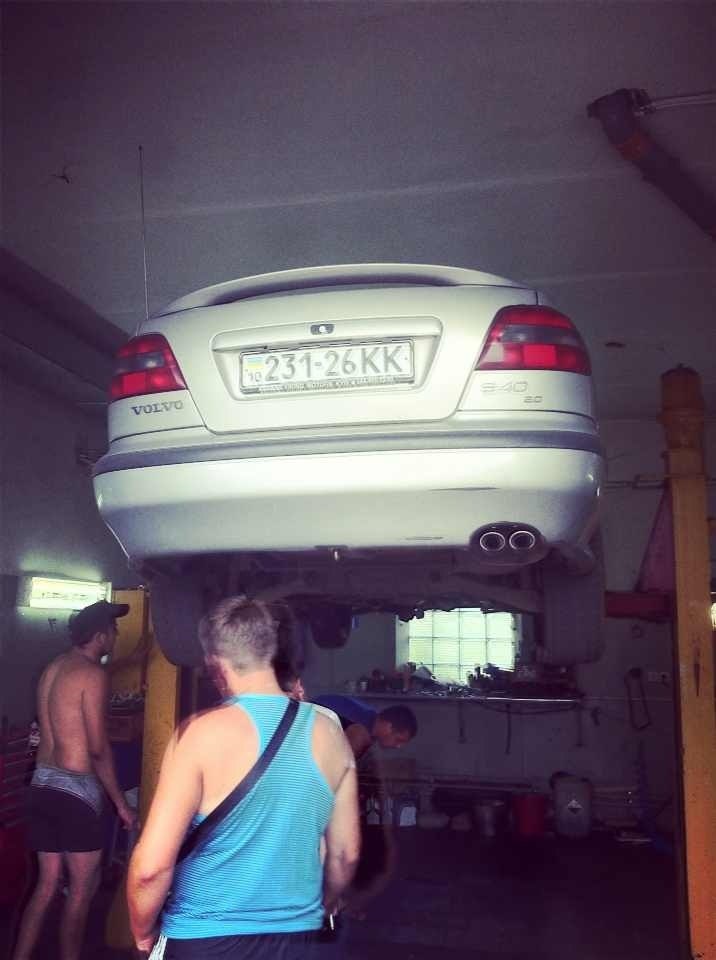 Плавають оберти, глухне. 2