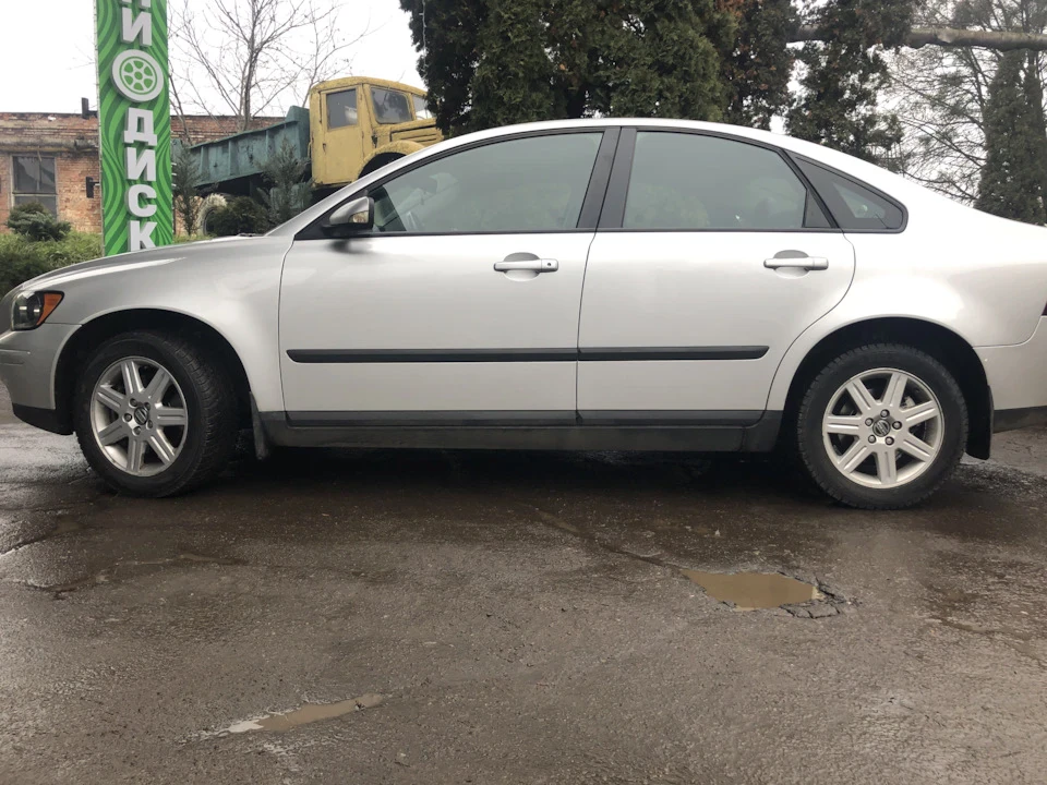 Проставки s40 2006